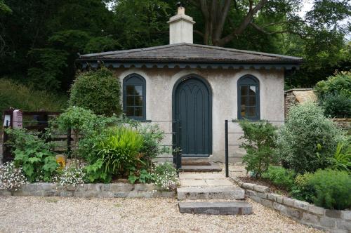 Gatekeepers Lodge, Dyrham Park - Private & Self Contained, deluxe accommodation, 15 mins from Bath