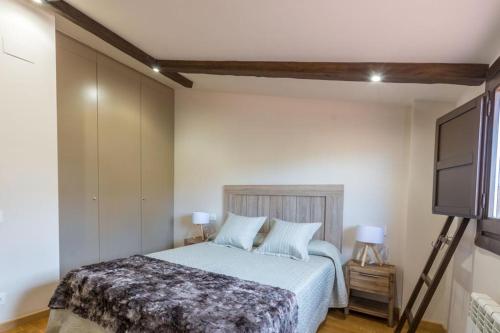  Palacio Descalzos -Atico 3b- Parking incluido in Tudela