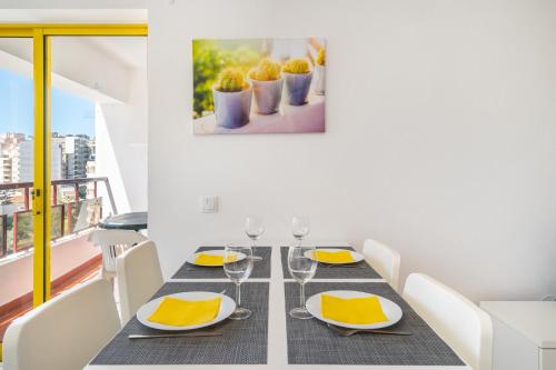 Praia da Rocha, Clube Praia da Rocha, Bloco I, WIFI Gratuito, Ar Condicionado, by IG