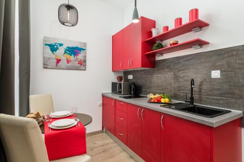 Quiet Center Apartments 3