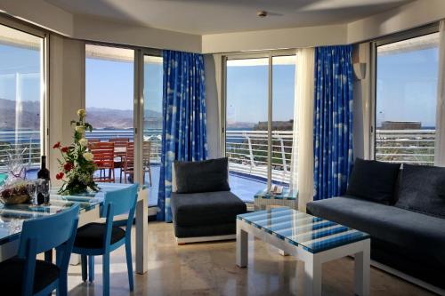 Club Hotel Eilat - All Suites Hotel - image 3