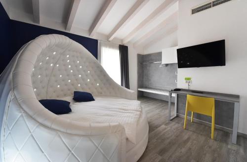 Primavera ApartmentSuites - image 12