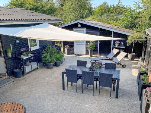  6 person holiday home in Hals in Hals