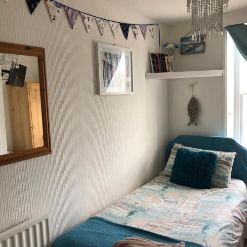 Single Room image 4