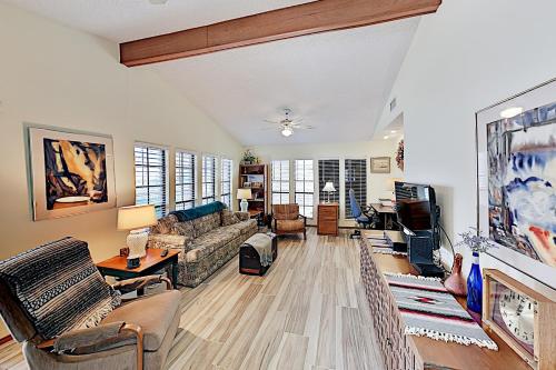 Bayside Getaway: Pools Tennis Golf Private Dock home - main image