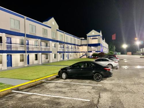 Sunrise Extended Stay Hotel in Montgomery, USA