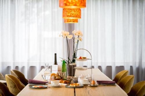 259587592 Haller Suites & Restaurant