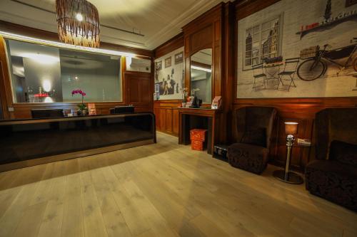 Hotel Mansion - image 9