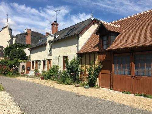 B&B Veuil - LA MAISON DE LUCIE - Bed and Breakfast Veuil