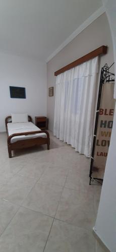  Marousi Home in Perissa