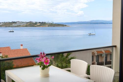 Saatli Suites, Çeşme