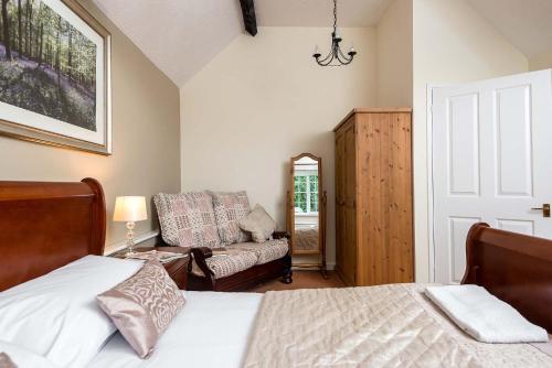 Criddlestyle Cottage - 5 bedroom New Forest Holiday Home