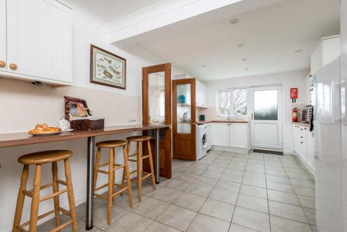 Criddlestyle Cottage - 5 bedroom New Forest Holiday Home