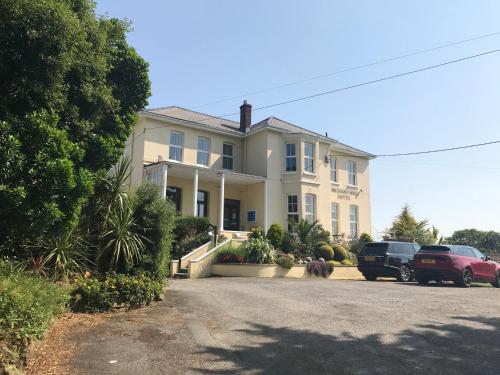 . Orchard Hill Hotel