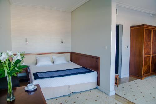 1 queen bed