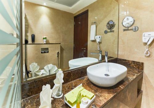 Rose Plaza Hotel Al Barsha - image 9