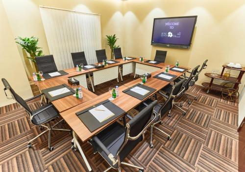 Rose Plaza Hotel Al Barsha, Dubaj (fotografie 9)