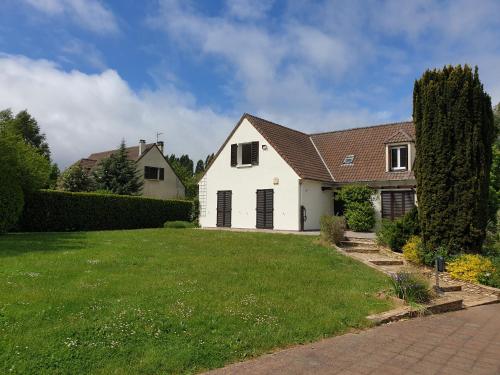 Villa spacieuse proche golf 18 trous gîte à louer La Falaise