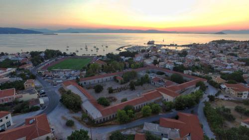 Pistakion Houses - Accommodation - Aegina Town