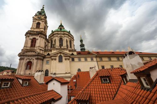 Miss Sophie's Charles Bridge - image 13