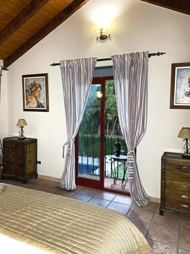 VILLA NABRISA MARBELLA 5 BEDROOM PRIVATE POOL GARDEN BBQ - image 8