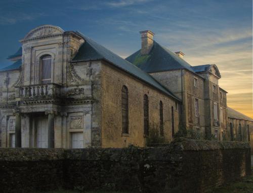 Apartment in a 17th century Manoir - Chateau Isle Marie