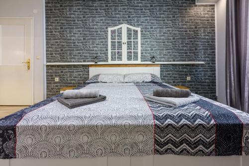 Apartments and Room ART - image 7