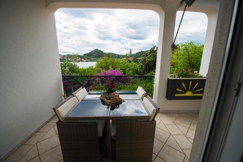 Balcony/terrace, Apartmani Galic in Bacina