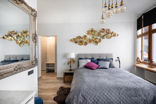 Art Design King Bed Studio Apartment In Old Town, Riga (foto 5)