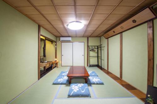 ギャラリー棗 ゲストハウス 梅田 中崎町 Umeda Osaka Station Kitashinchi Youth Hostels Live Japan Japanese Travel Sightseeing And Experience Guide