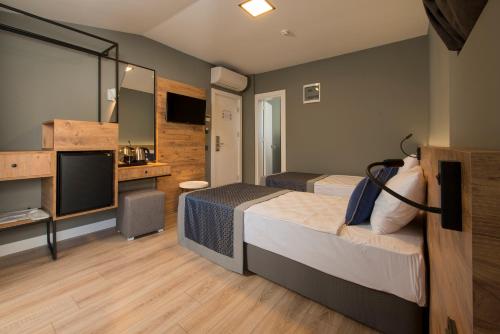 Pure Blanche Hotel Room Type - Family Room