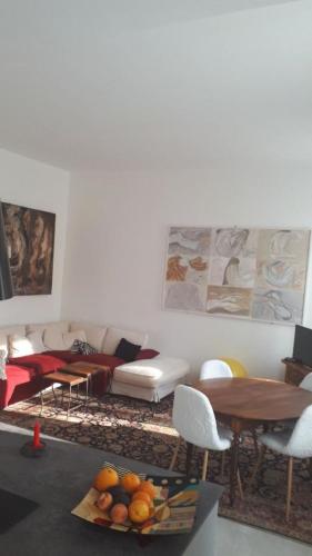Loft d'artiste 30 m du vieux port