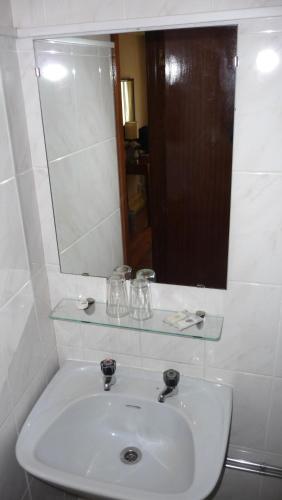 Hotel Larbelo - image 12