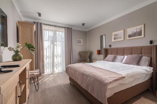 Studio with Sofa Bed
