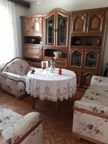  1 Familienferienhaus in Angítis