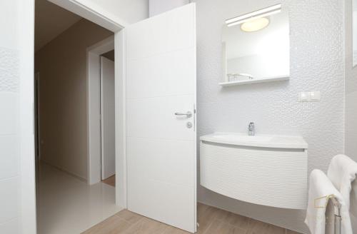 Luxury Villa MetraMaris1 - image 7