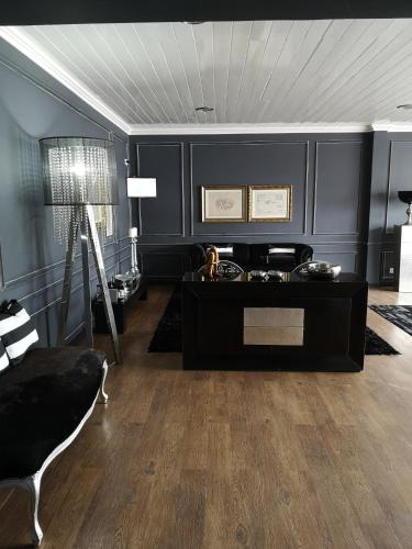 Angra Bed & Breakfast - image 4