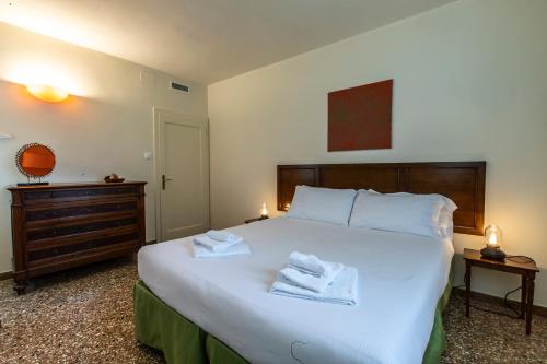 Riva De Biasio Charming Apartment R&R - image 12