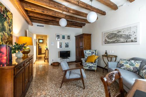 Riva De Biasio Charming Apartment R&R - image 8