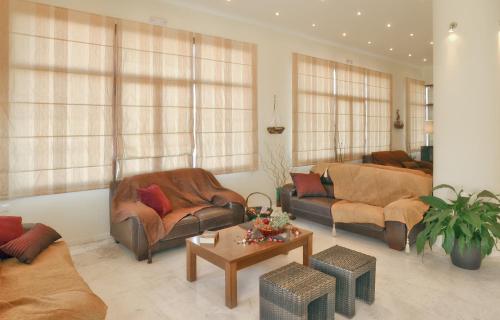Belussi Beach Hotel & Suites - image 3