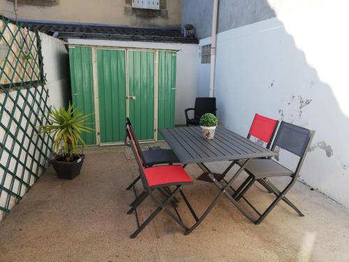 Les Pénates (Les Penates) in 塞夫勒河畔聖洛朗