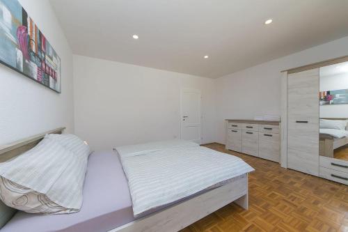 Apartments Sanja - image 5