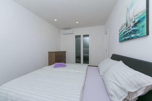 Two-Bedroom Apartment image 5
