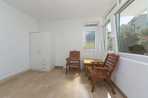 Two-Bedroom Apartment image 4