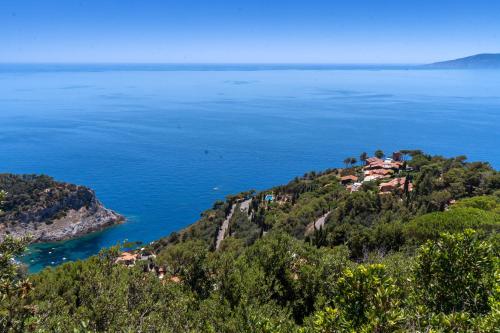 Boutique Hotel Torre Di Cala Piccola - image 6