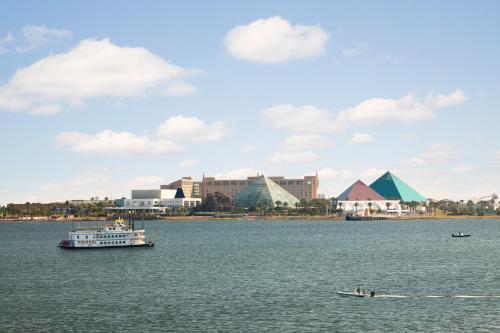 Moody Gardens Hotel Spa and Convention Center - Accommodation - Galveston