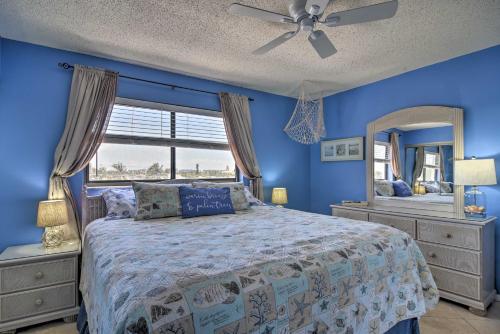 Sunny Seaside Condo with Pool and Walk to Beach! - image 10