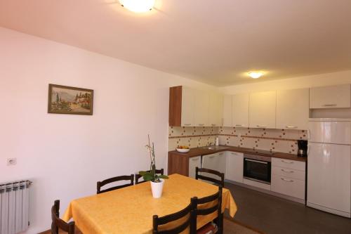 Apartments Grskovic G. Jesenovica - image 13