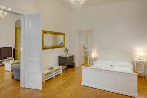 Karlova 24 - Old Town Apartment