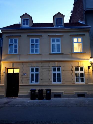  Apartments Beautiful You Are 1, Pension in Zagreb